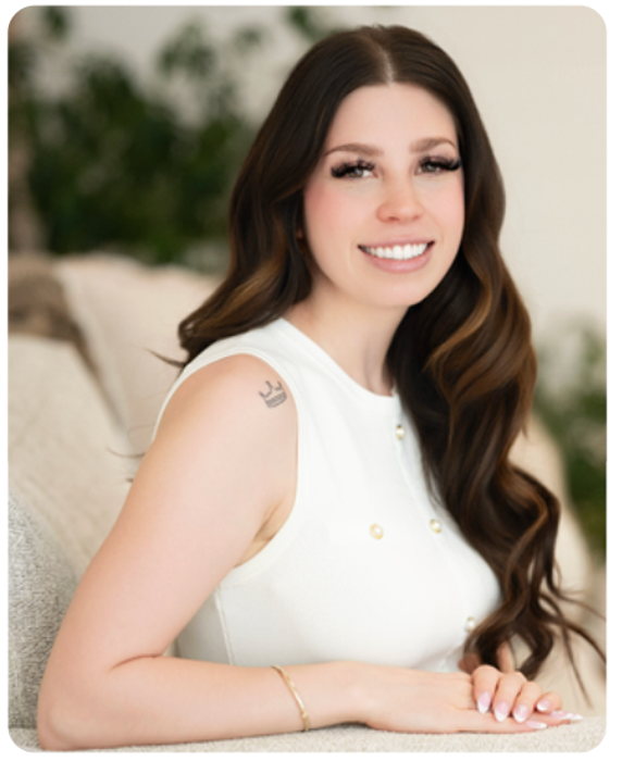 Maggie McClutchy, Therapist