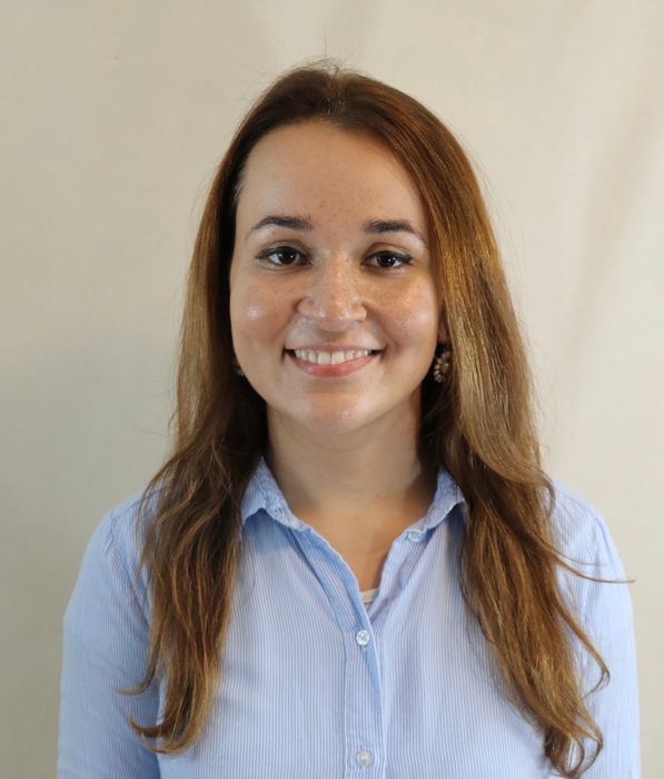 Yasmina Madeira, Therapist