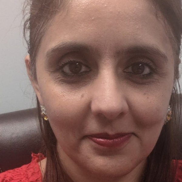 Radhika Dawra, Therapist