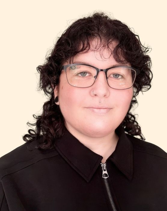 Liz Crews, Therapist