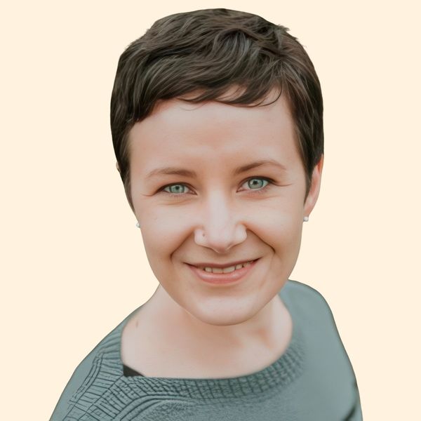 Kristin Cuzzourt, Therapist