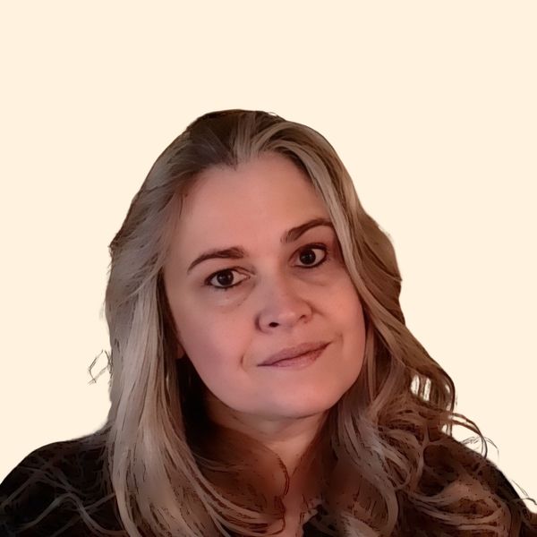 Julie Williams, Therapist