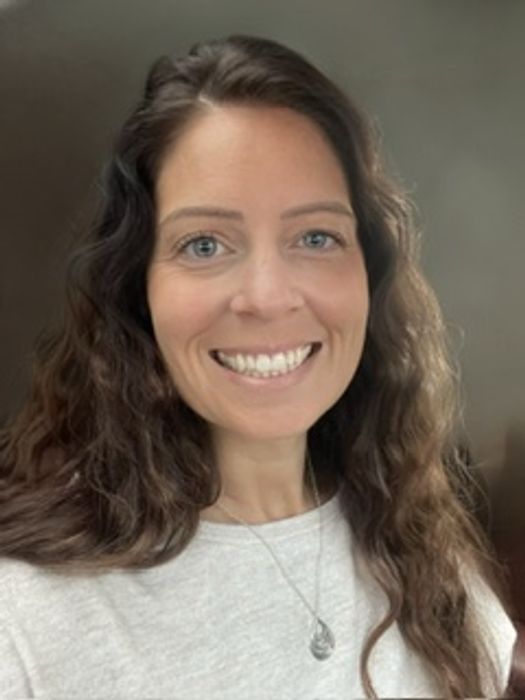 Meredith Inosencio, Therapist