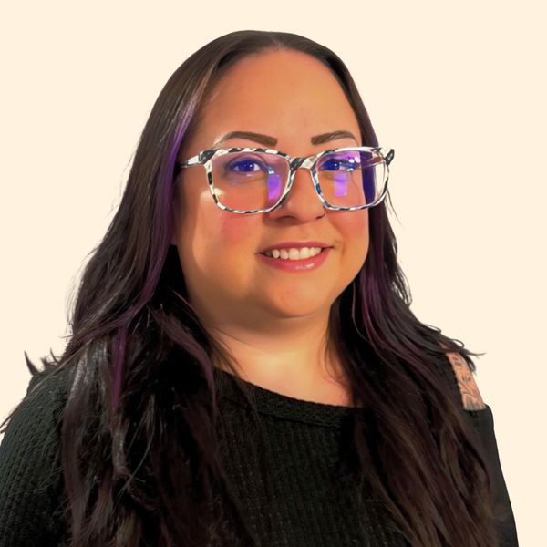 Nicole Pipitone, Therapist