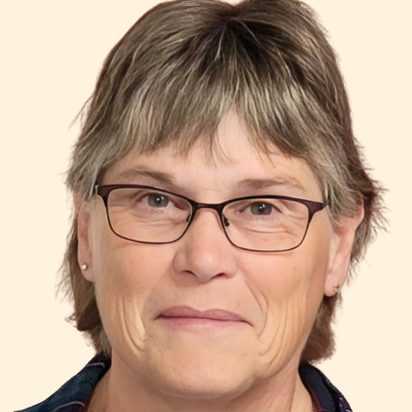 Bonnie Frye, Therapist