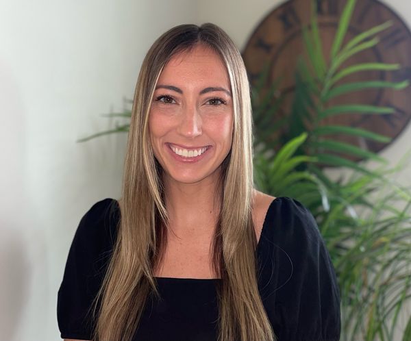 Cassidy Ratti, Therapist