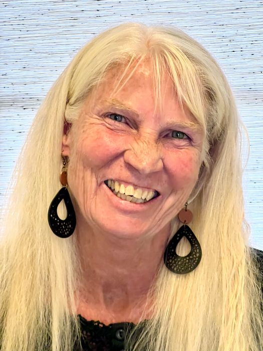 Jodi Stulak, Therapist