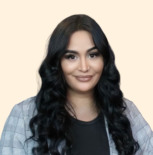 Cindy Rojas, Therapist