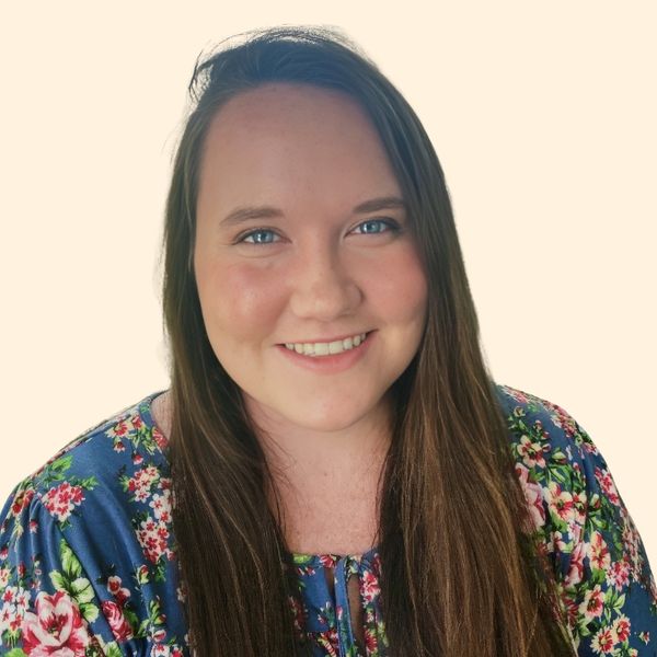 Emily Bensinger, Therapist
