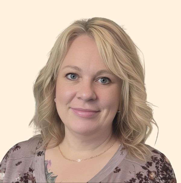 Heather Roth-Novak, Therapist