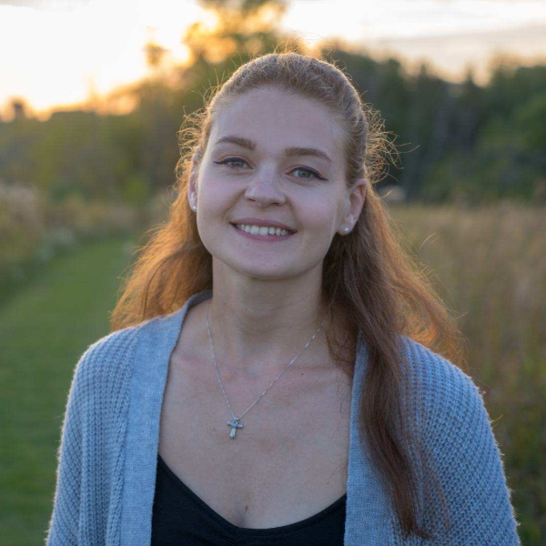 Lauren Sternig, Therapist
