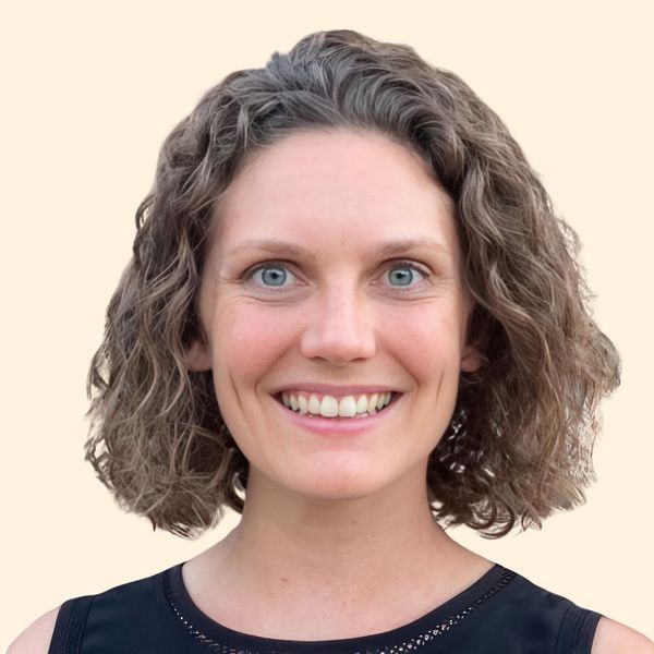 Courtney Sigworth, Therapist