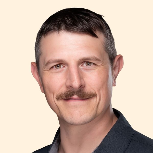 Glenn Tinghitella, Therapist