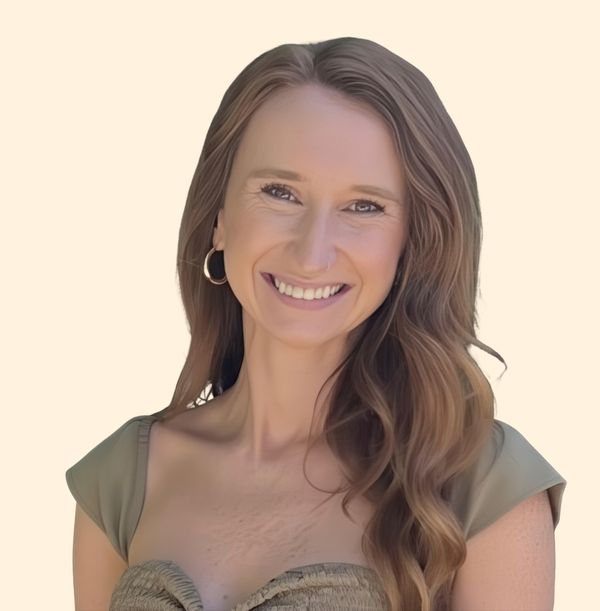 Kaylan Cooper, Therapist