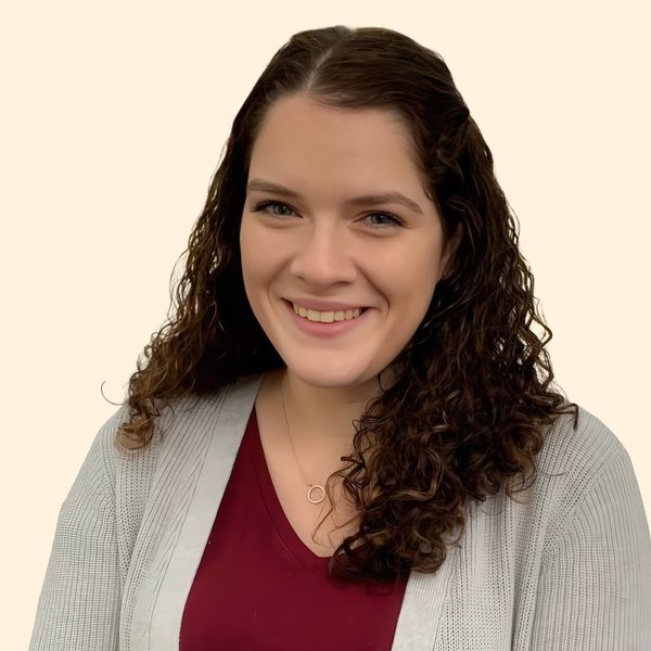 Emma Compton, Therapist