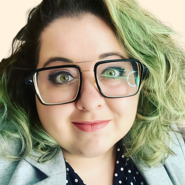 Allyson Burns, Therapist