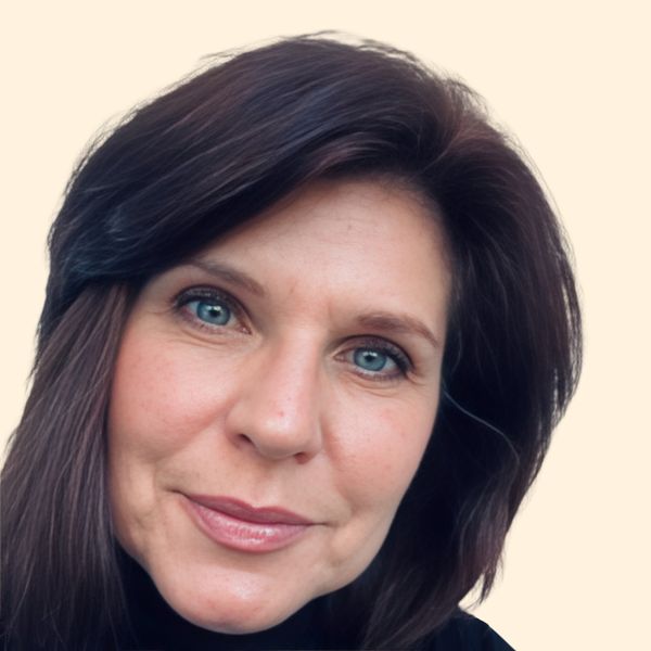 Sally Carey, Therapist
