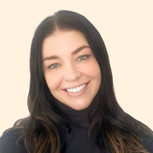 Tia Sprague, Therapist