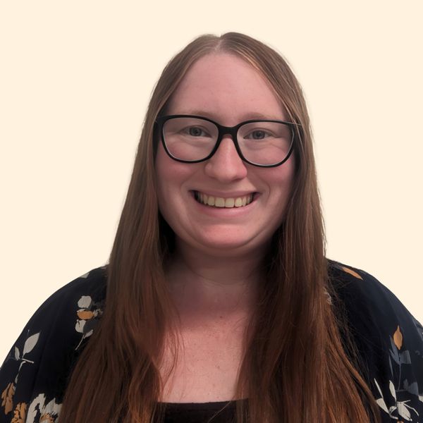 Alleigh Clark, Therapist