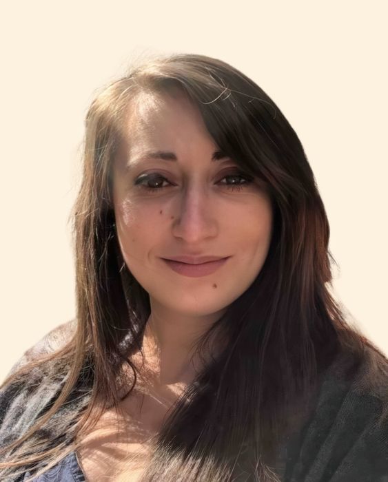 Ashley Mossey, Therapist