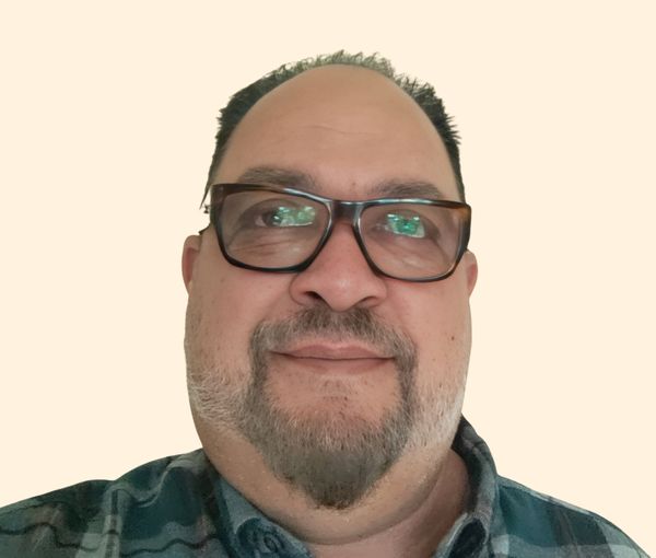 Paul Van Zeumeren, Therapist