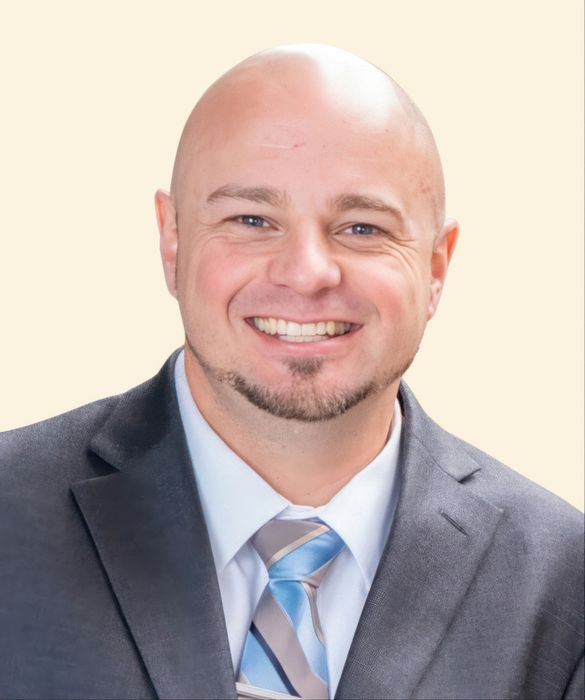 Jason Gerou, Therapist