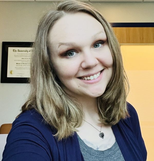 Mikka McGee, Therapist