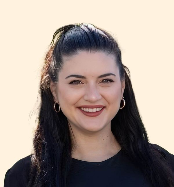 Katie Paul, Therapist