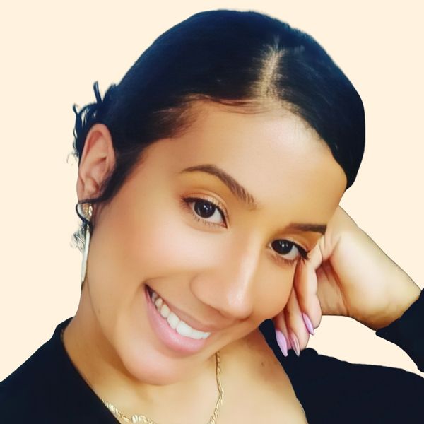 Jasmine Lopez, Therapist