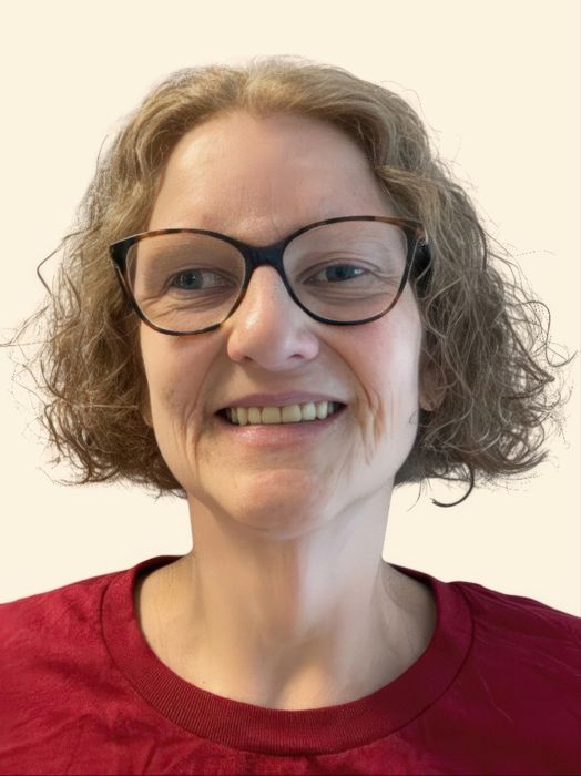 Lisa Riggs, Therapist