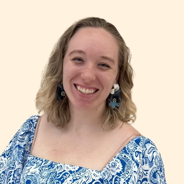 Madison Andrews, Therapist