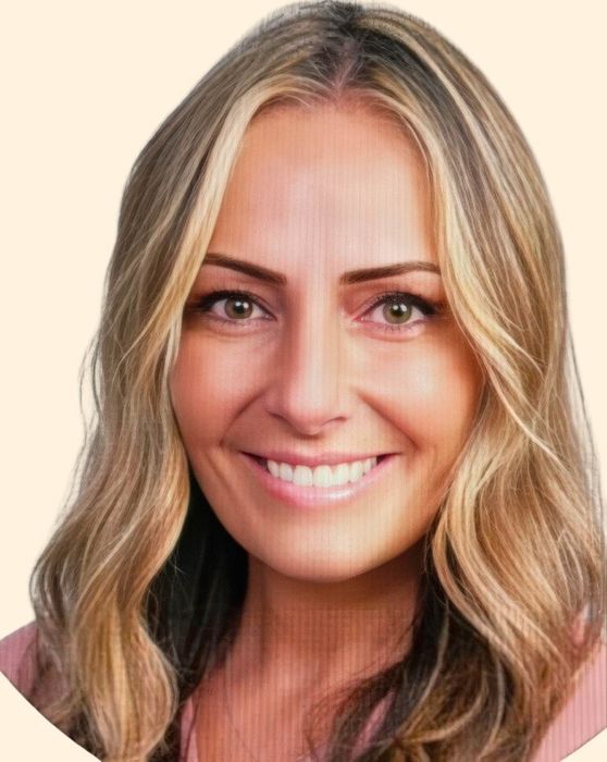 Crystal Painter, Therapist