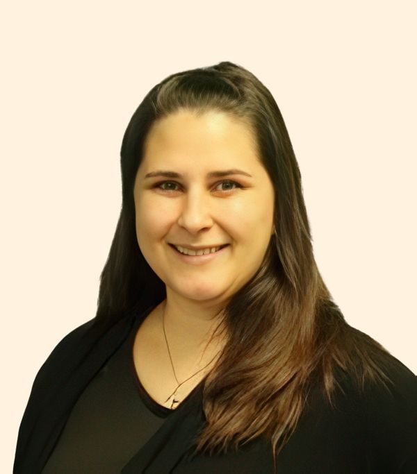 Martha Tandara, Therapist