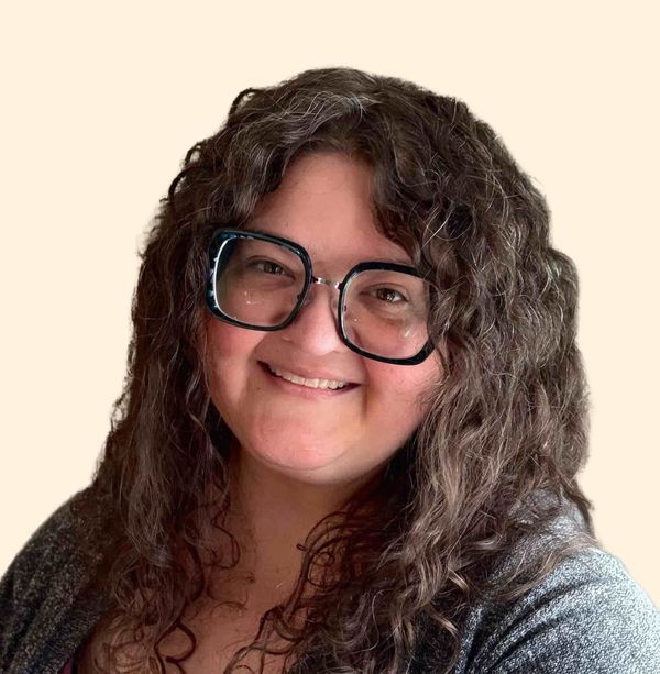 Michaela Tratos, Therapist