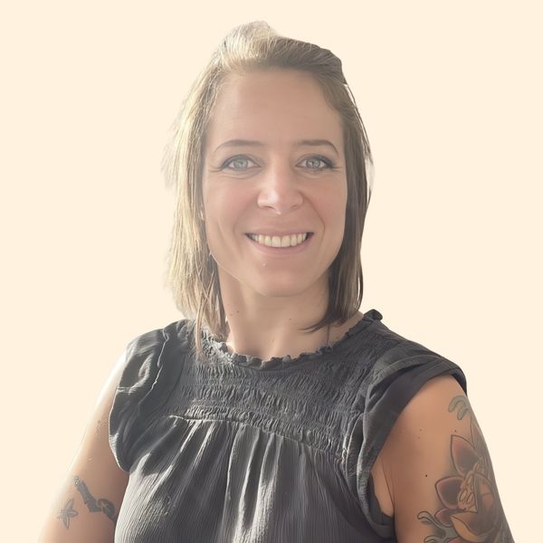 Jennifer Waugh, Therapist