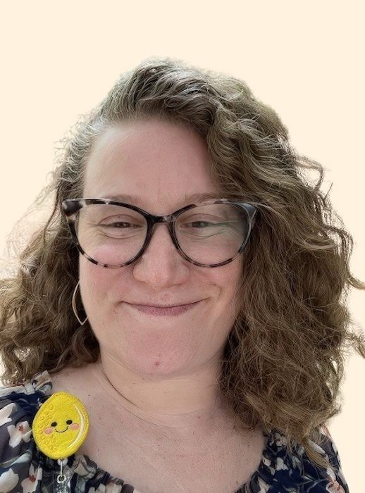Danielle Dawidowicz, Therapist