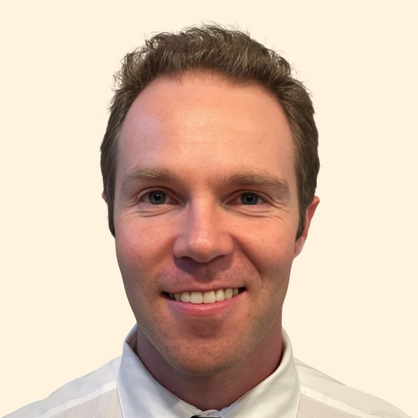 Kevin Gallagher, Therapist