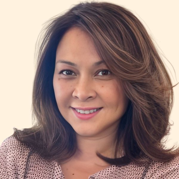 Jessica Llamas, Therapist