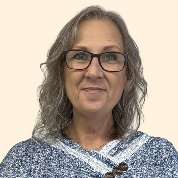 Cathy Looper, Therapist