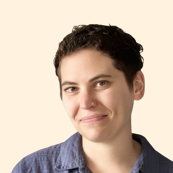 Alexa Kaczmarski, Therapist