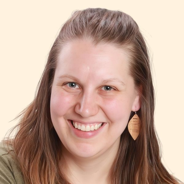 Bethany Williamson, Therapist