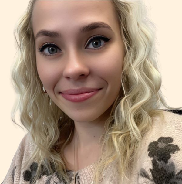 Samantha Bartosik, Therapist