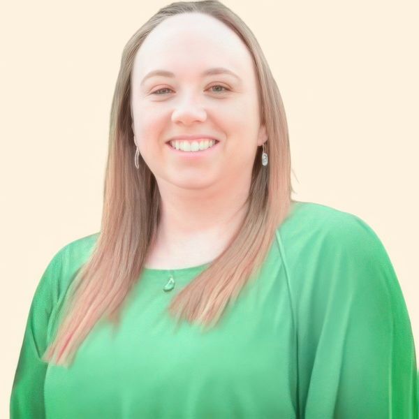 Taylor Kleshick, Therapist