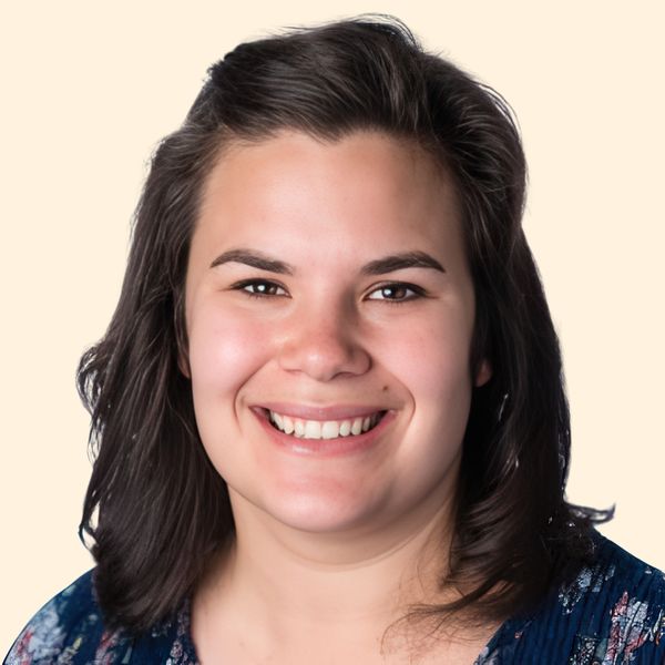 Christen Leonard, Therapist