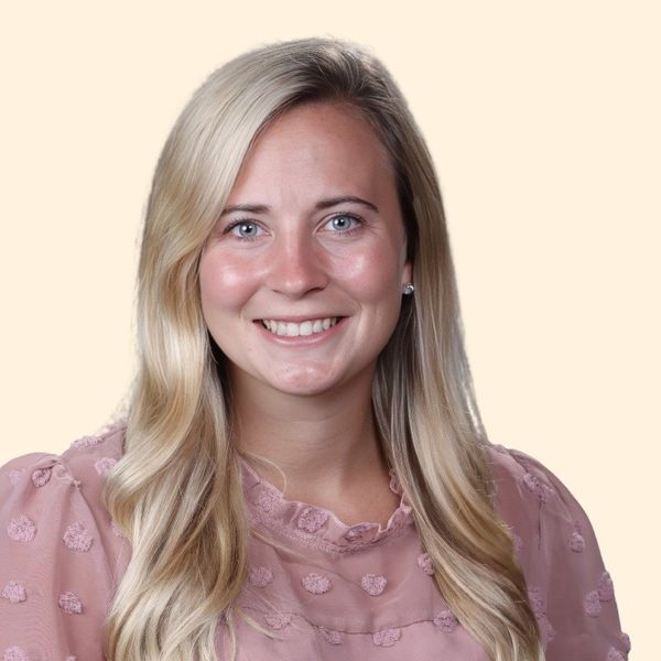 Kristen Jopes, Therapist