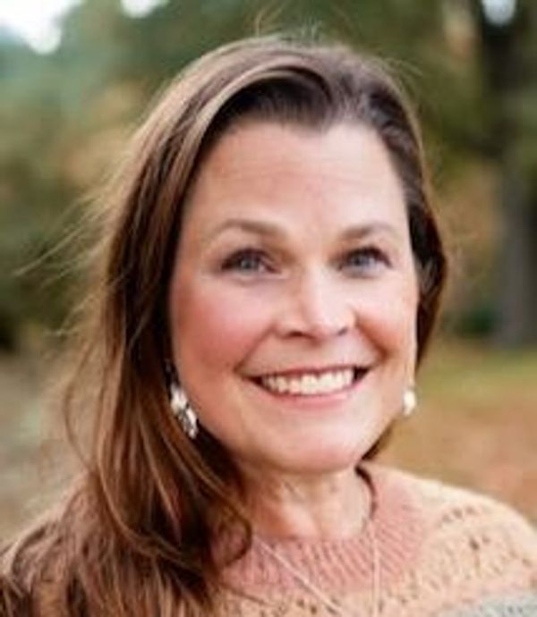 Jennifer Ellenson, Therapist