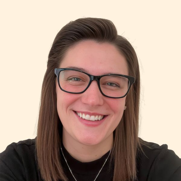 Abi Muñoz, Therapist