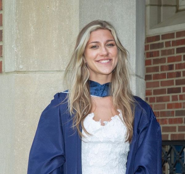 Madison McHugh, Therapist