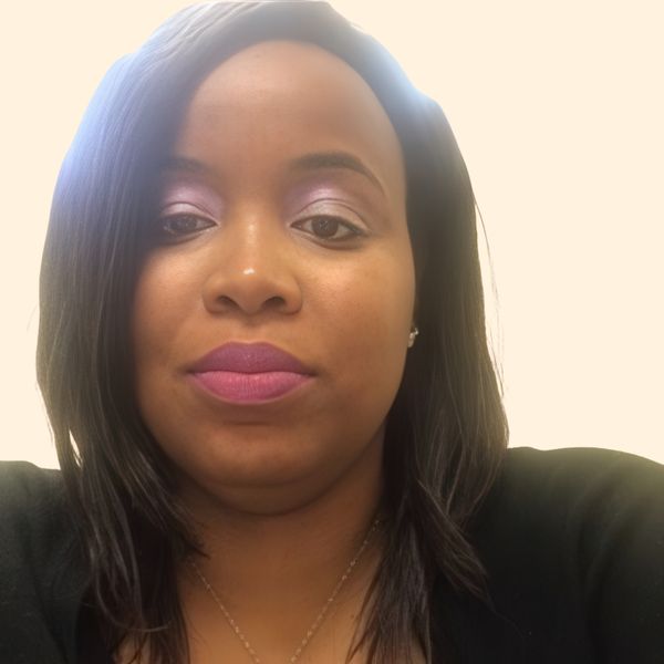Vanessa Hitchman, Therapist