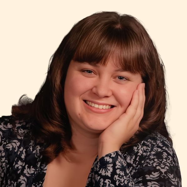 Heidi Clement, Therapist